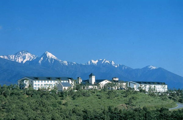【千葉県内発】 天空ドライブ~風香る車山・霧ヶ峰高原レンゲツツジ 信州いいとこ取り「諏訪大社上社本宮・女神湖・花の寺前山寺・北国街道上田宿」 標高1500m天空の楽園「車山スカイパークホテル」宿泊 2日間1